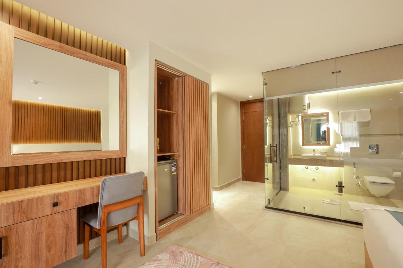 Al Kawm al Akhdar New Pyramid Front Hotel מראה חיצוני תמונה