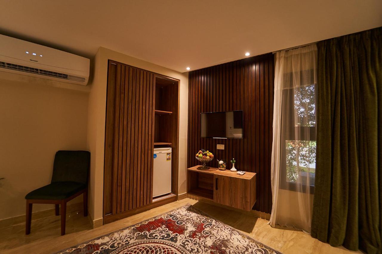 Al Kawm al Akhdar New Pyramid Front Hotel מראה חיצוני תמונה
