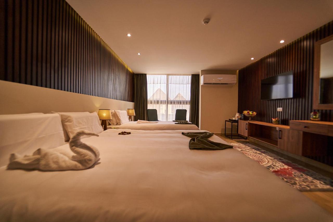 Al Kawm al Akhdar New Pyramid Front Hotel מראה חיצוני תמונה