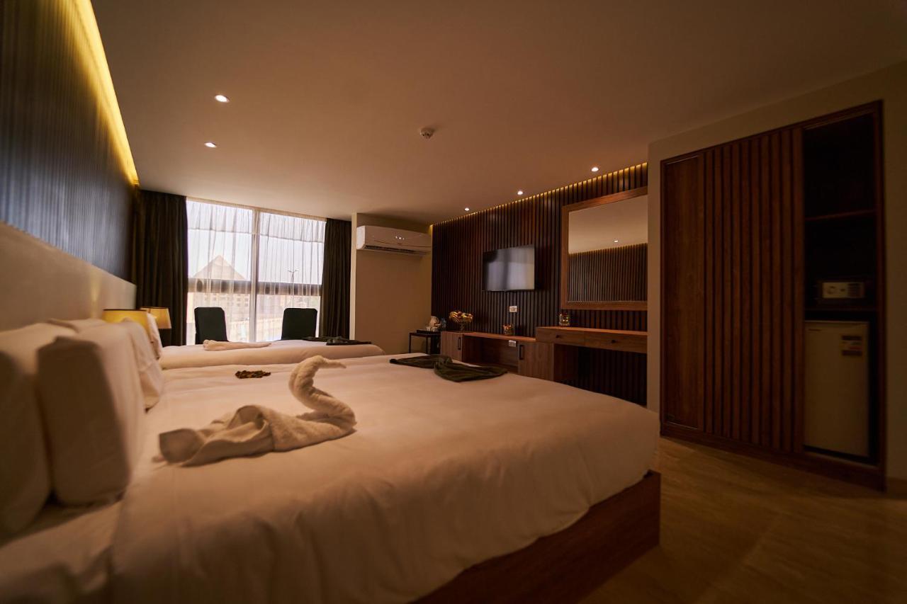 Al Kawm al Akhdar New Pyramid Front Hotel מראה חיצוני תמונה