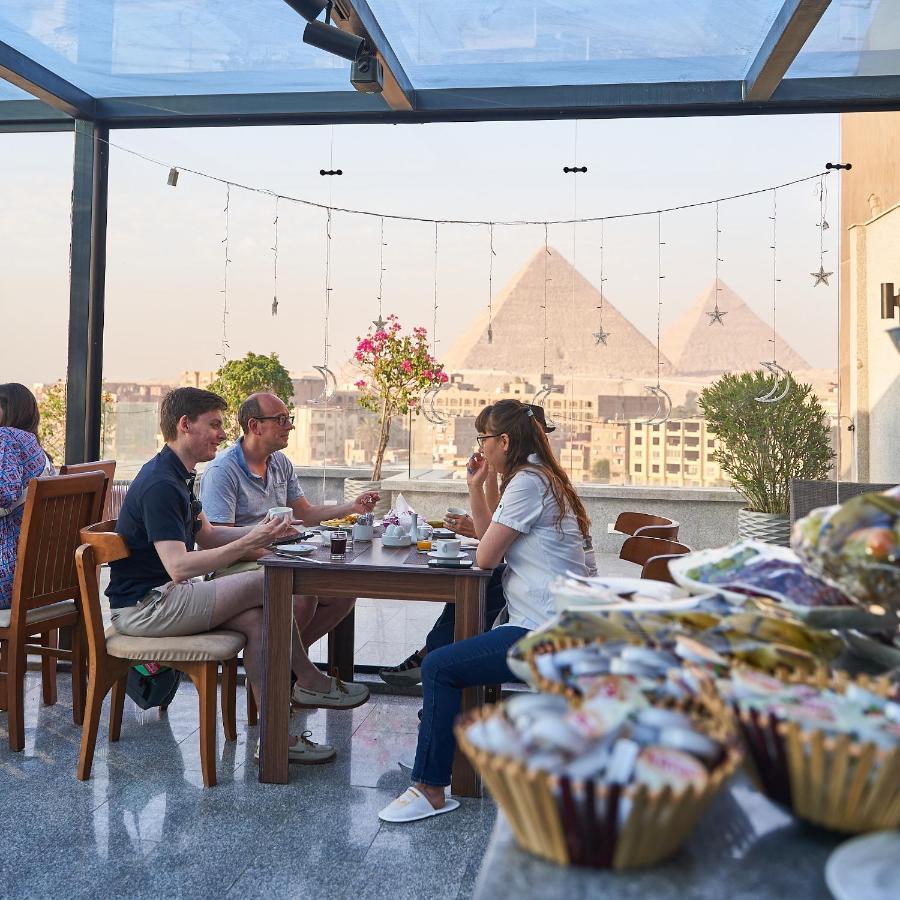 Al Kawm al Akhdar New Pyramid Front Hotel מראה חיצוני תמונה