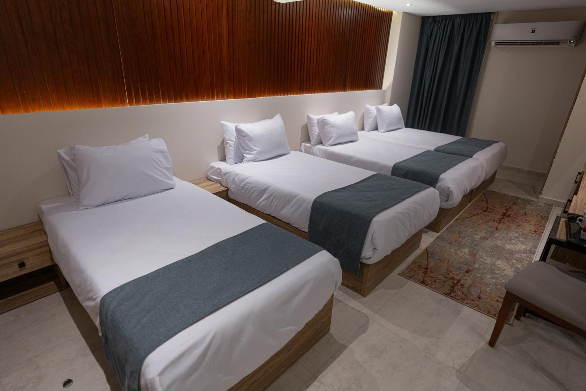 Al Kawm al Akhdar New Pyramid Front Hotel מראה חיצוני תמונה