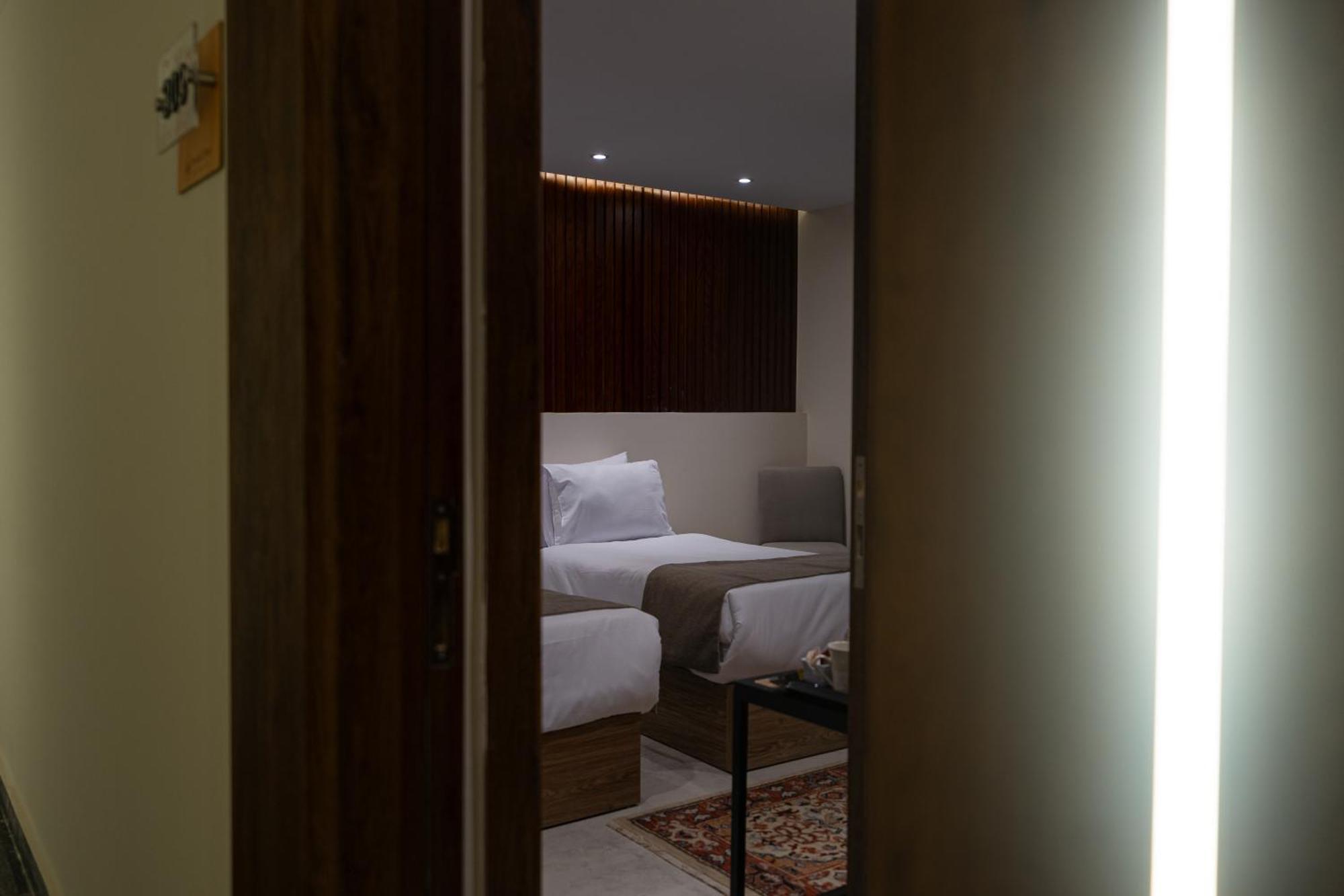 Al Kawm al Akhdar New Pyramid Front Hotel מראה חיצוני תמונה